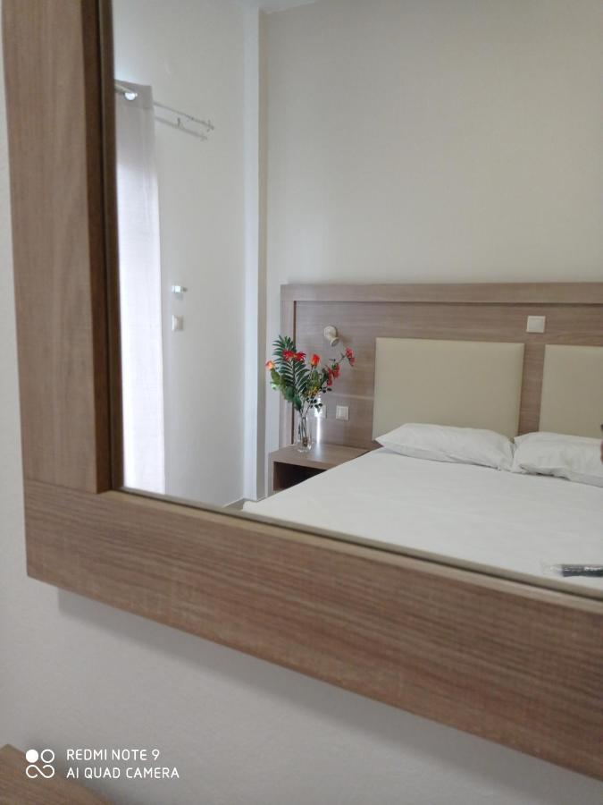 Kelly Apartments Ypsos Eksteriør bilde